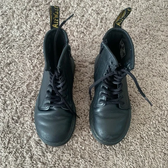 Dr Martens Pascal Moo Boots Black Leather Lace-Up Boots - Picture 4 of 16